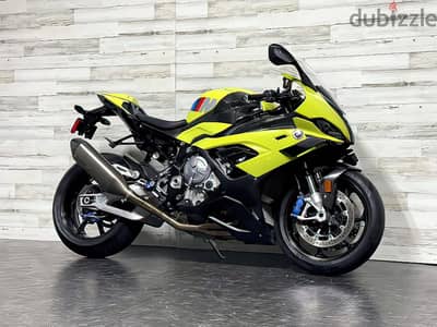 2022 BMW M1000RR available +44 7507 647630
