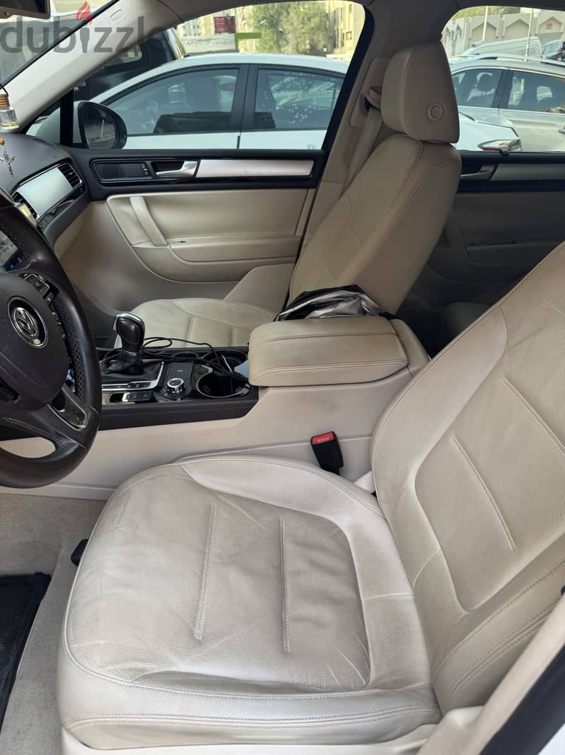Volkswagen Touareg 2013 1