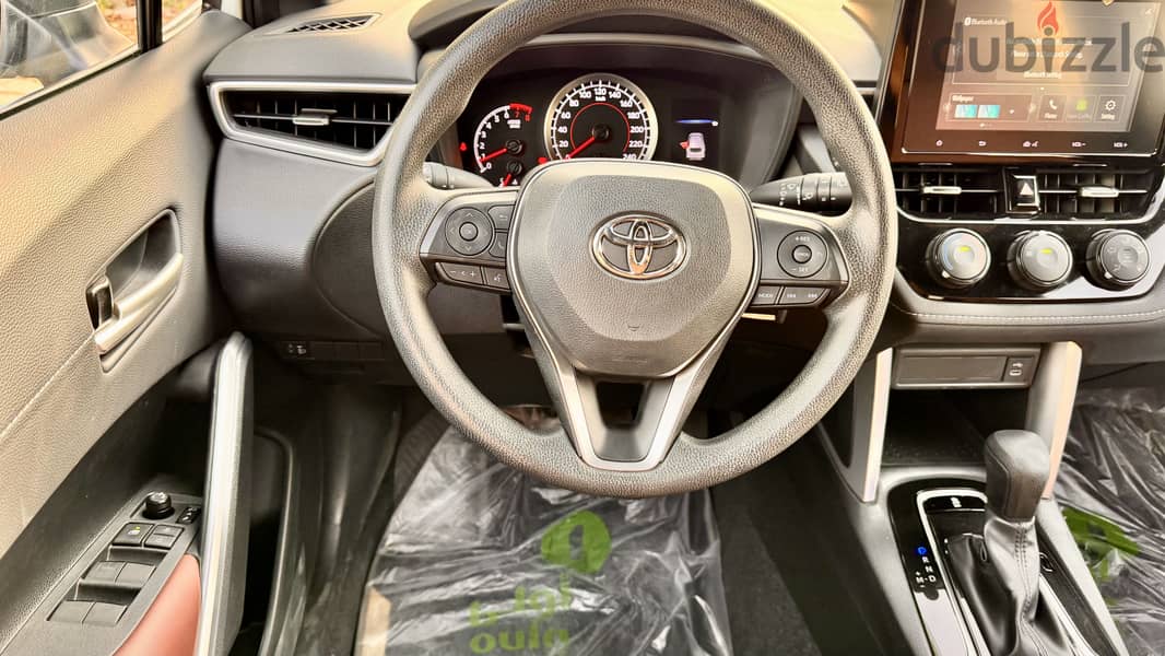 Toyota Corolla Cross 2025- 1.8CC -6300 kilometres under warranty 10