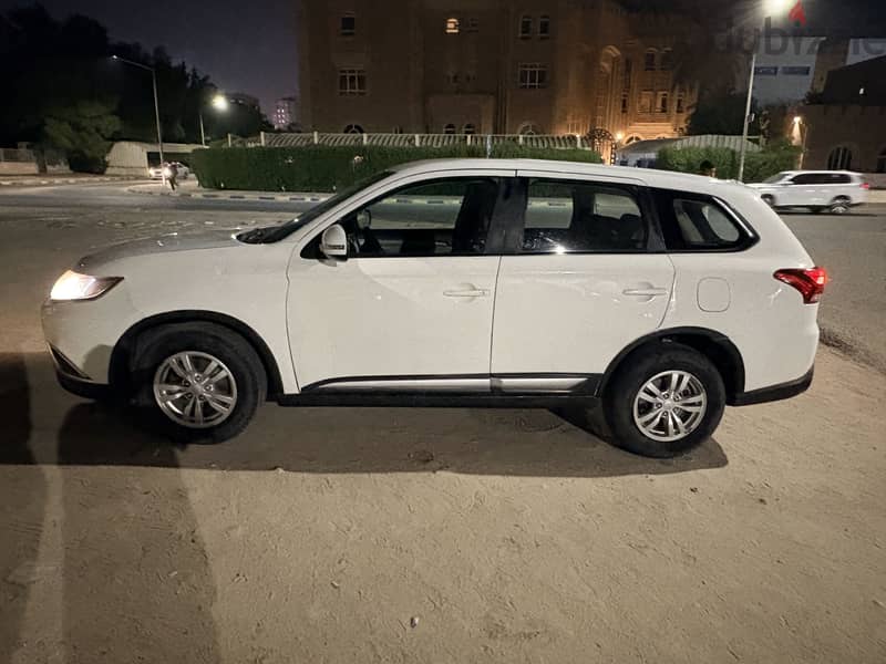 Mitsubishi Outlander 2016 GLS 4/4 6