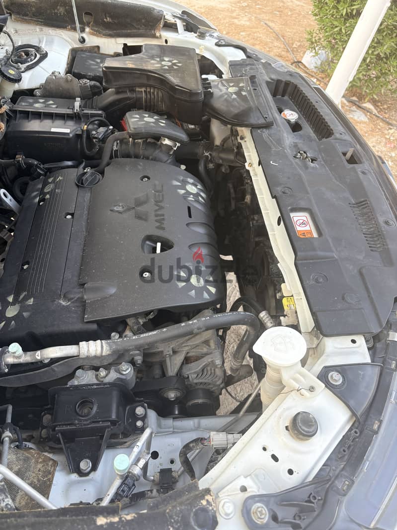 Mitsubishi Outlander 2016 GLS 4/4 9