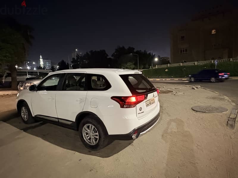 Mitsubishi Outlander 2016 GLS 4/4 10
