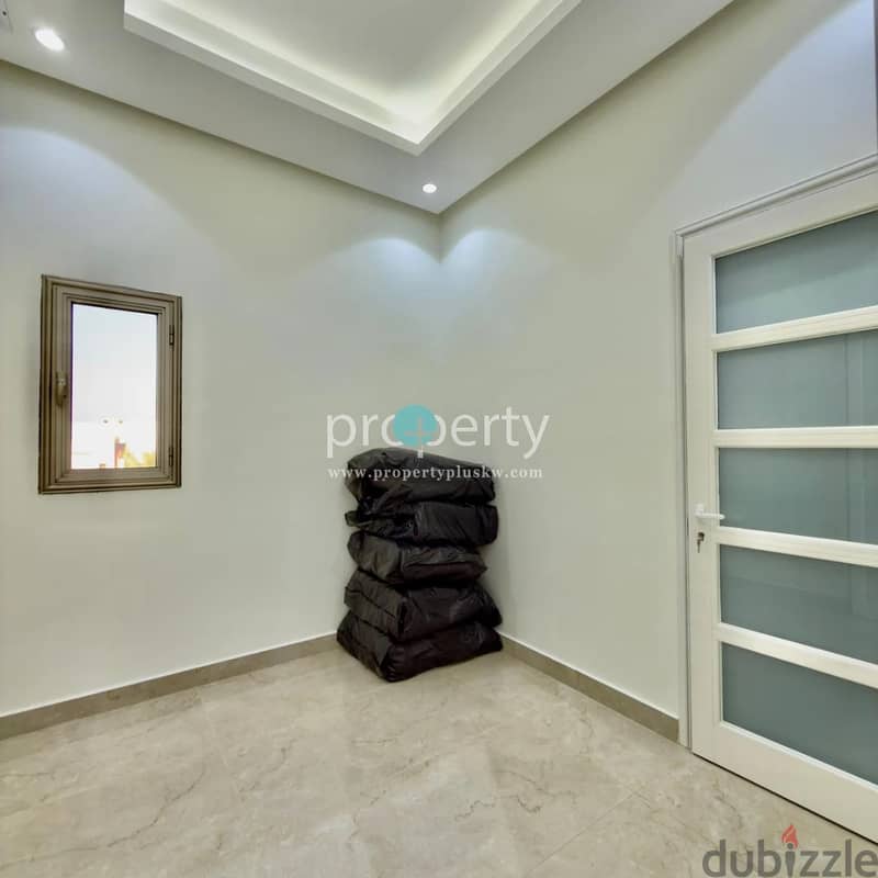 Two bedroom floor with spacious Roof top for rent in Mishref 1