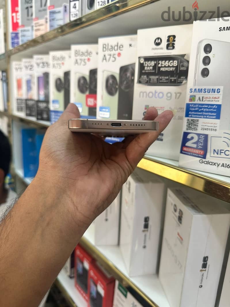 iPhone 16 Pro Max 256gb 3