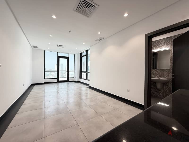 Salmiya – Sea View, Three Bedroom Penthouse W/2 private Terrace 4