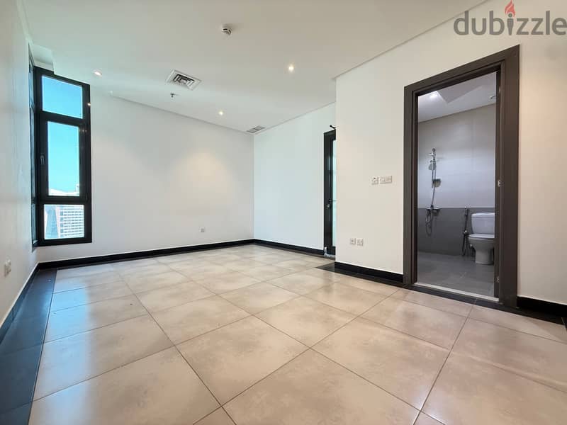 Salmiya – Sea View, Three Bedroom Penthouse W/2 private Terrace 13