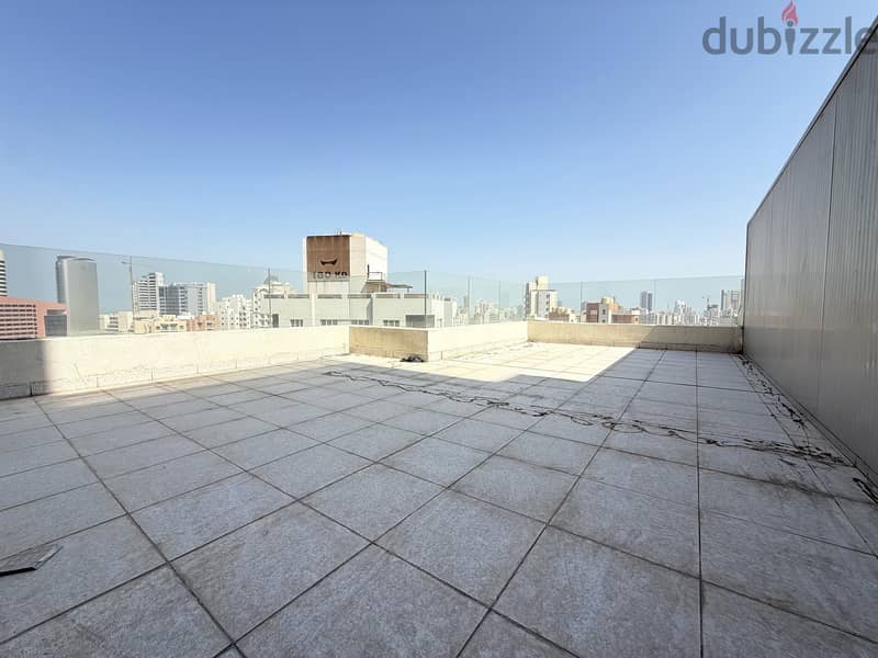 Salmiya – Sea View, Three Bedroom Penthouse W/2 private Terrace 18