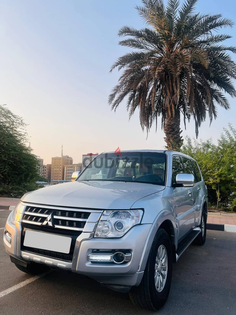 Mitsubishi Pajero 2015 10