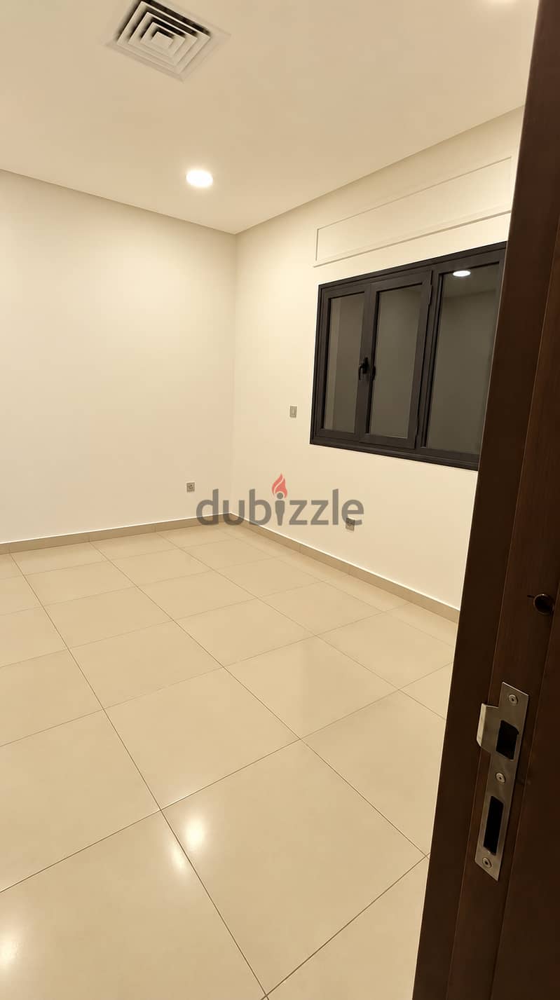 للإيجار شقة في الفنيطيس 1