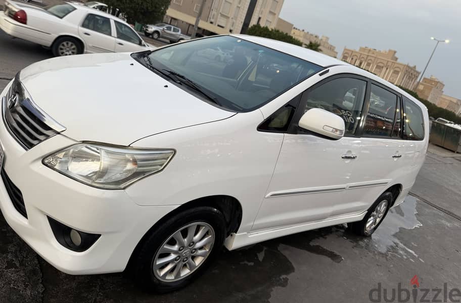 Toyota Innova 2015 7