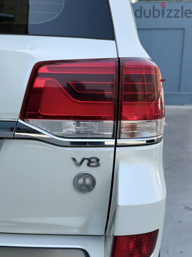 Toyota Land Cruiser 2021 8