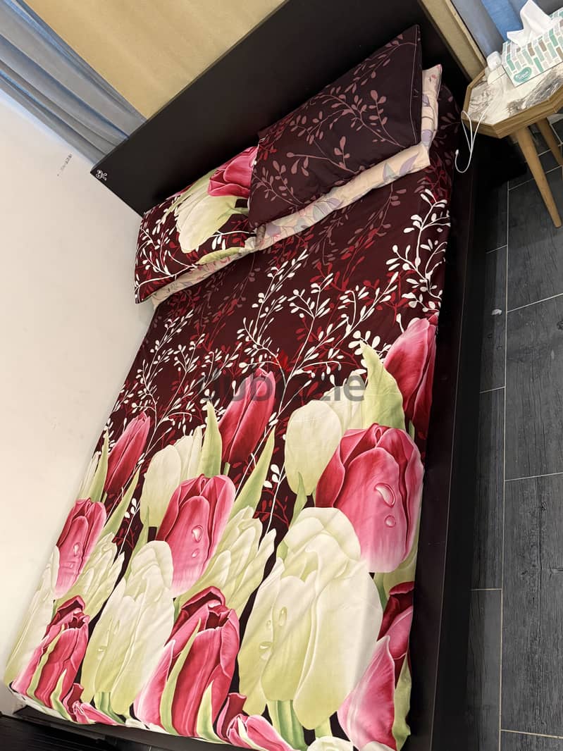 IKEA bed queen size 140x200 will do discount 2