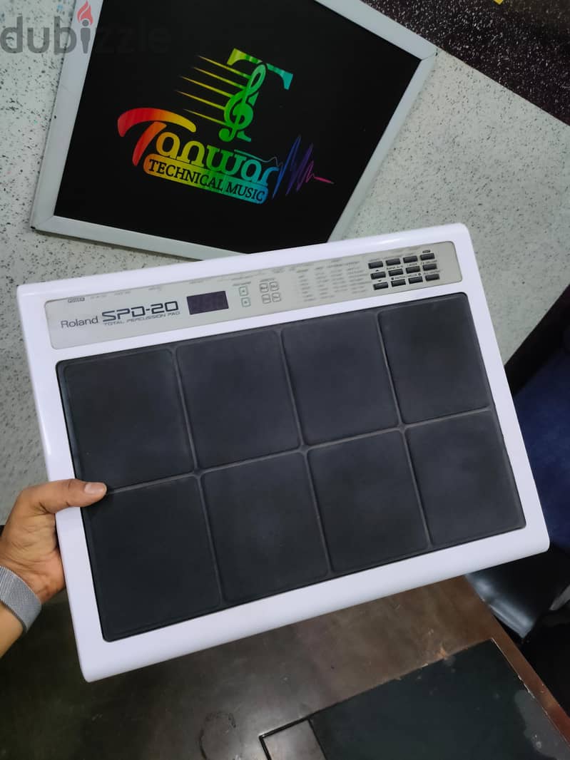 roland spd 20 pad with bag pawer adepter . have 2 octapad 1