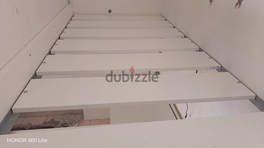 For sale dual bed and desk 3