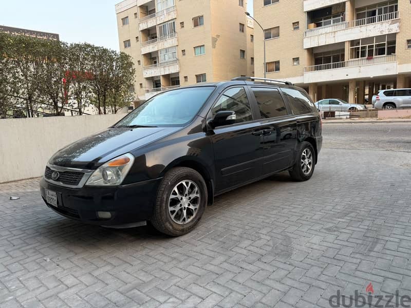 Kia Carnival 2015 For Sale 2