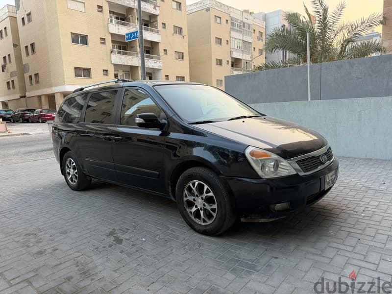 Kia Carnival 2015 For Sale 3