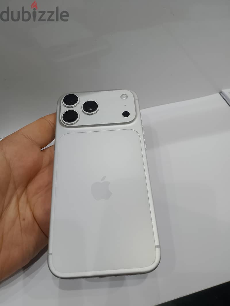 iPhone 17pro max 256 GB 3