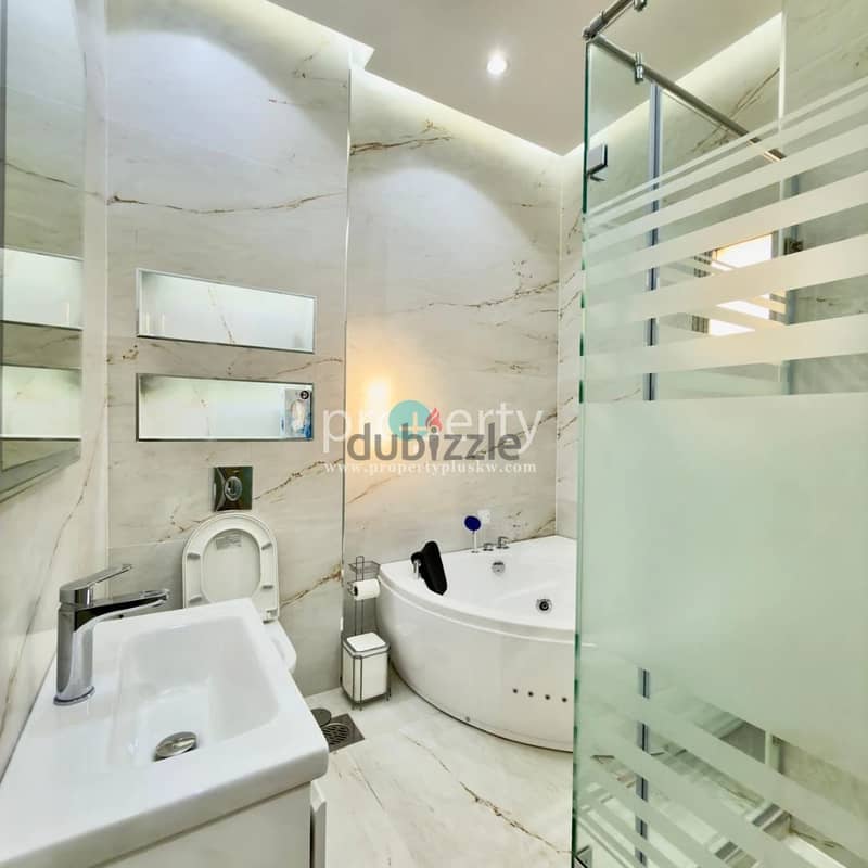 Two bedroom floor with spacious Roof top for rent in Mishref 2