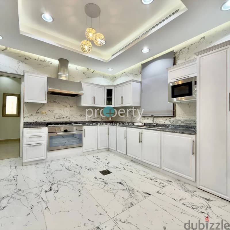 Two bedroom floor with spacious Roof top for rent in Mishref 5