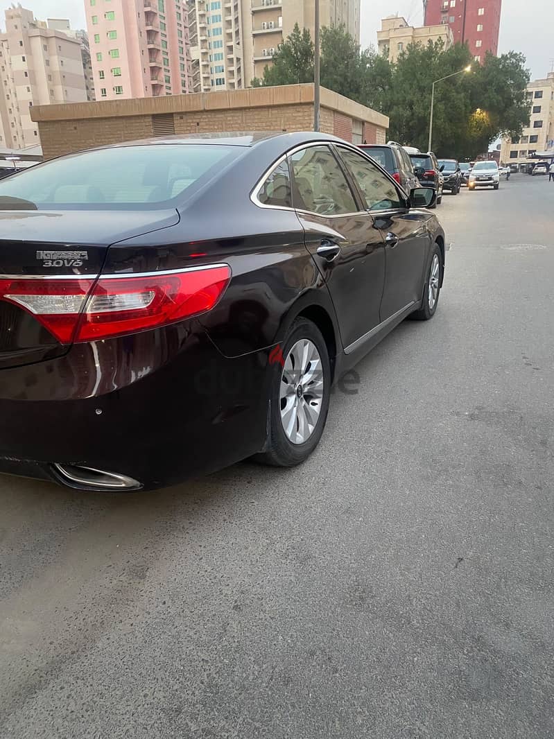 هيونداي أزيرا 2013 4