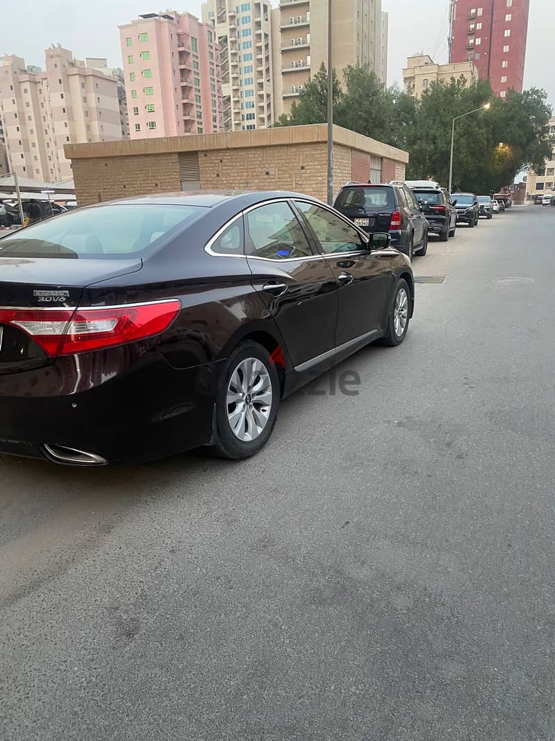 هيونداي أزيرا 2013 9