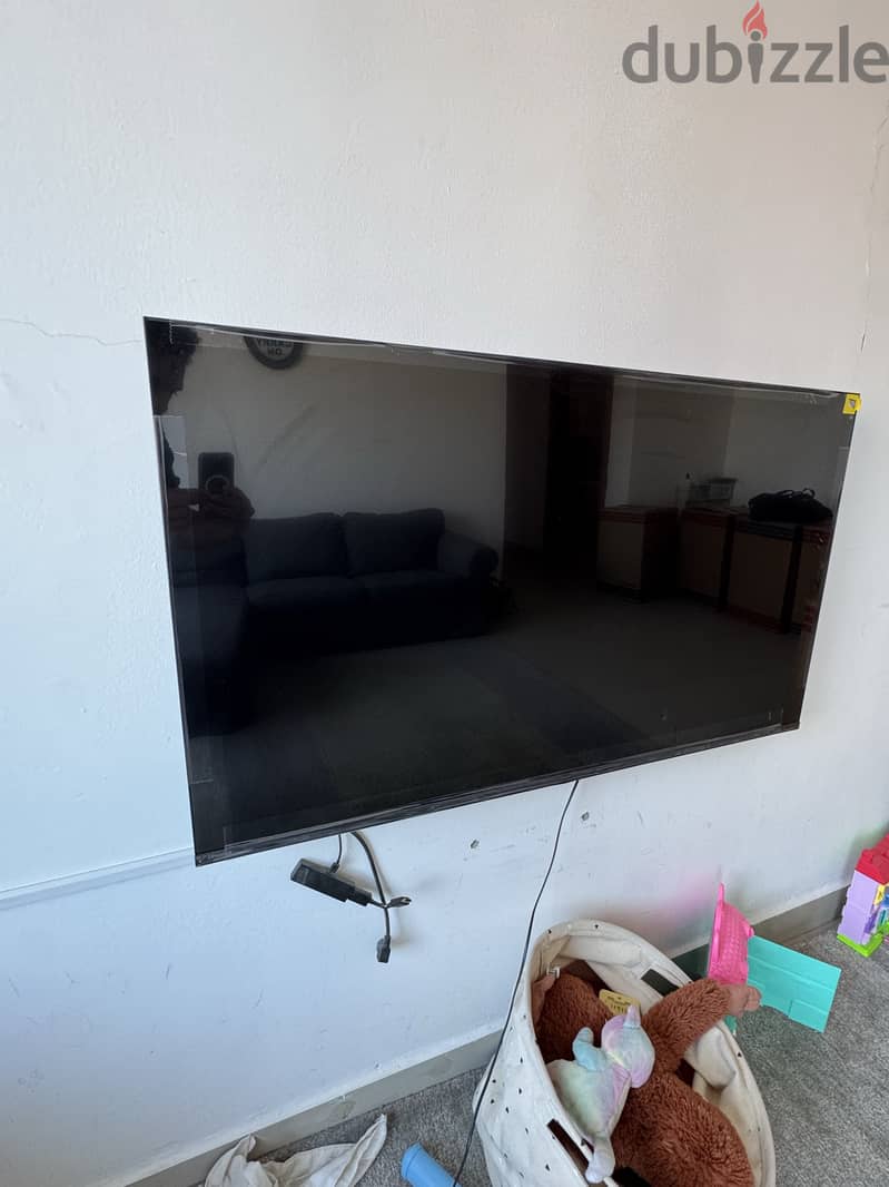 Hisense 50 inch 4K HDR LED TV,  5 Months old 1