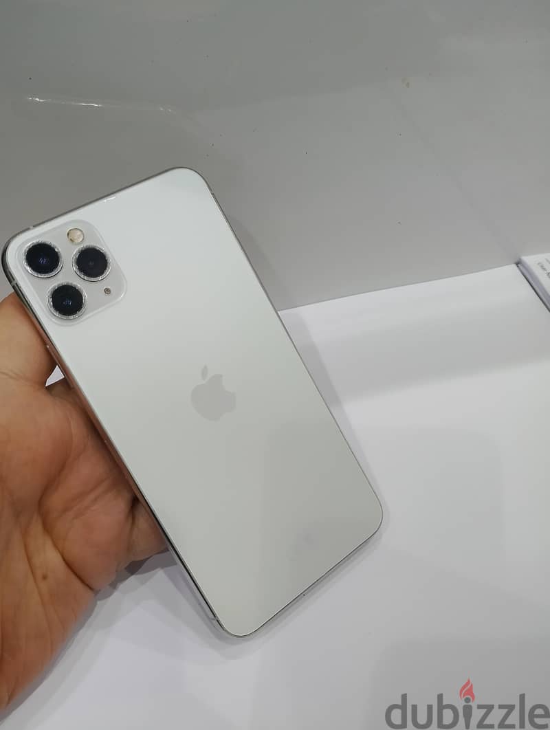 iPhone 11pro max 256GB 4