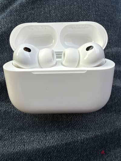 Apple AirPods Pro 3 in 100% Brand New condition