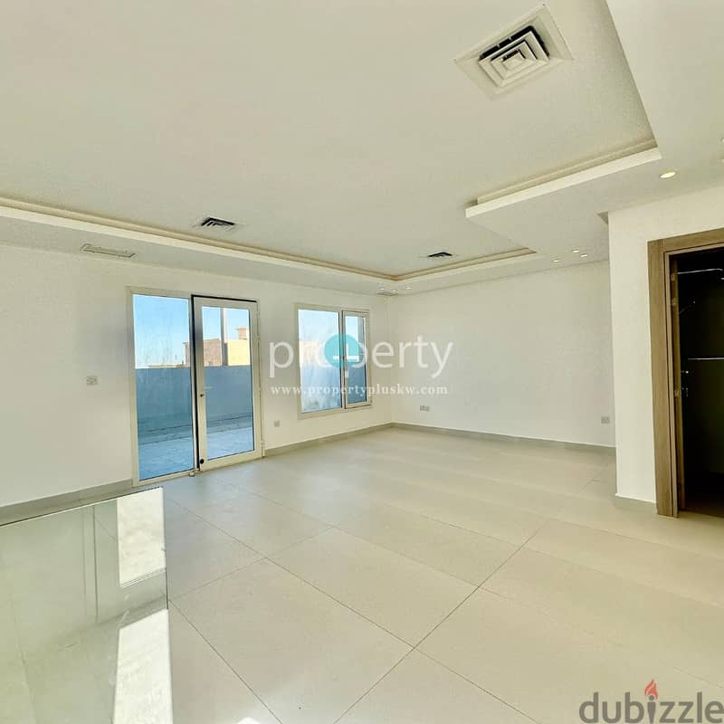 4 Bedroom Duplex with Private pool for rent in Granada 12