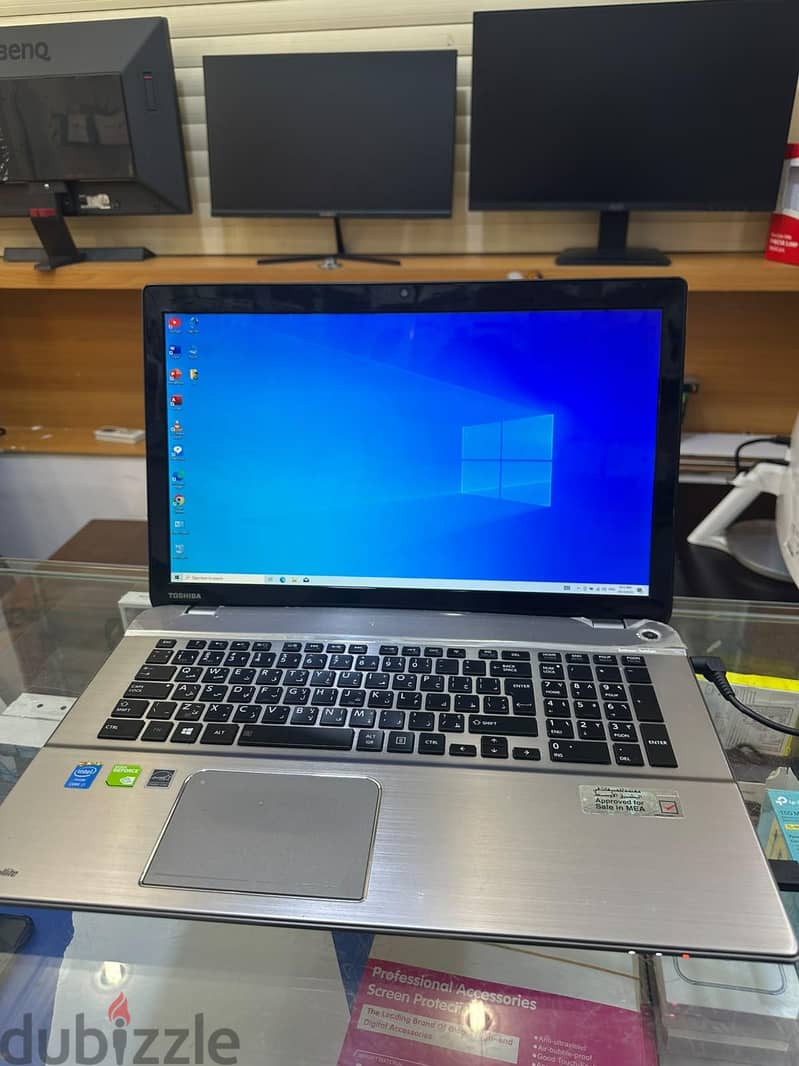 SSD 240GB. HDD 2TB NvidiaGB.  Screen 17.3 inch 5