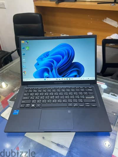 Asus itel i5 12TH ram 8Gb SSD 512GB NVMe