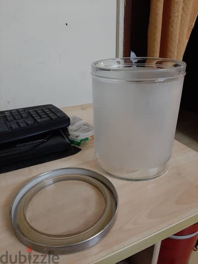 Glass container