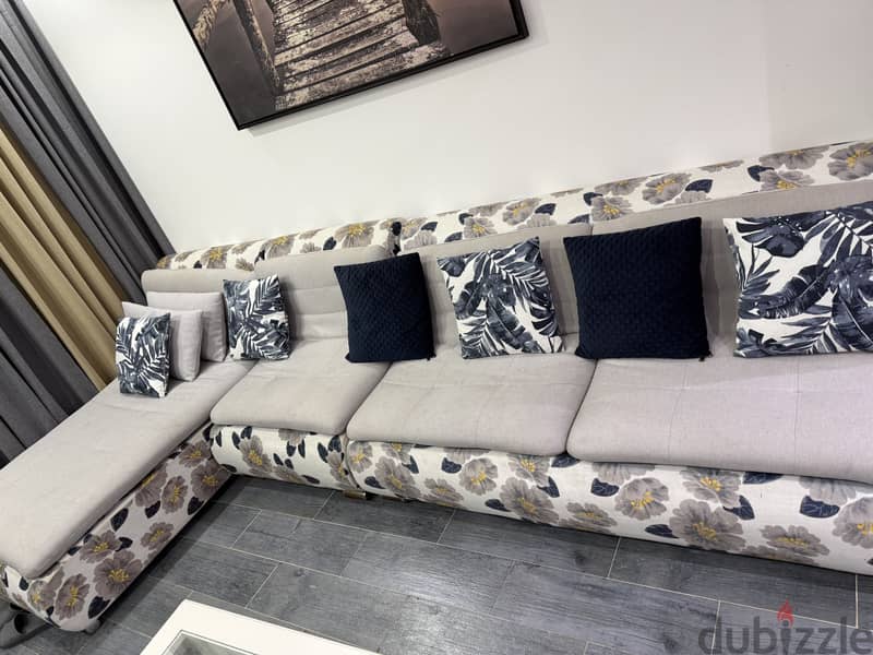 Sofa in fully new condition used little will do discount 1