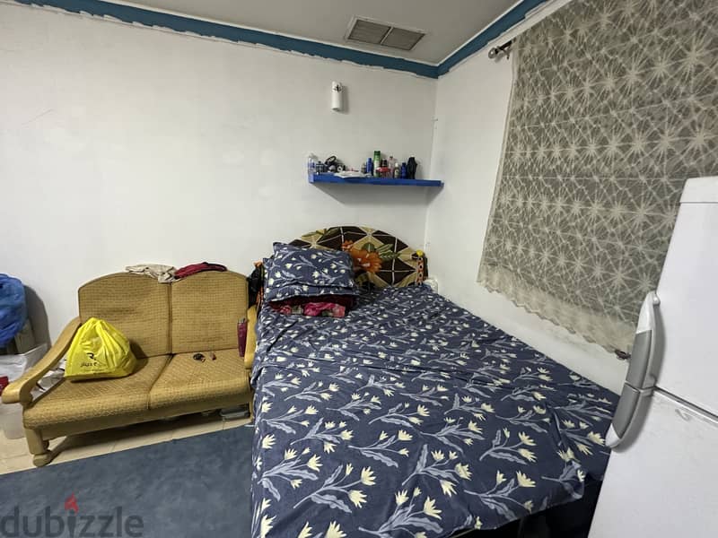 VACATION ROOM FOR RENT ONLY FOR INDIAN FAMILY FOR TWO MONTHS OLNY 4