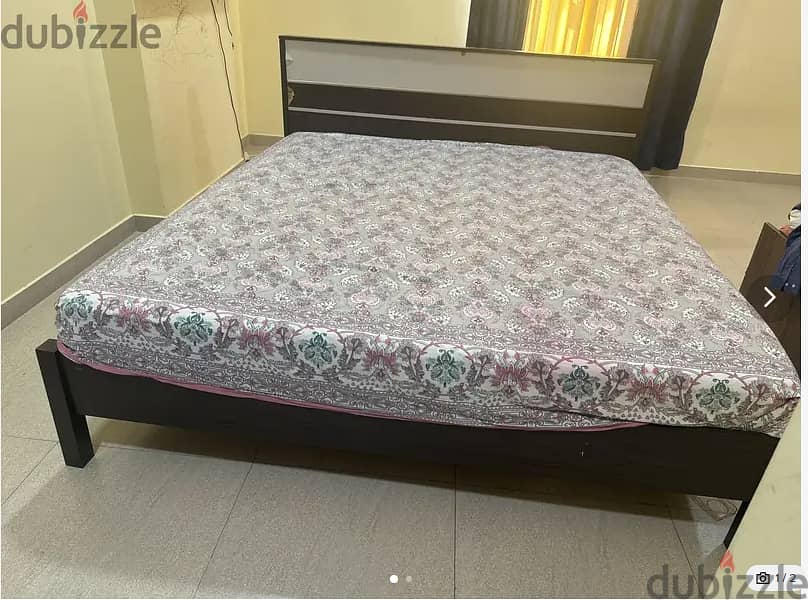 King size bed for sell 1