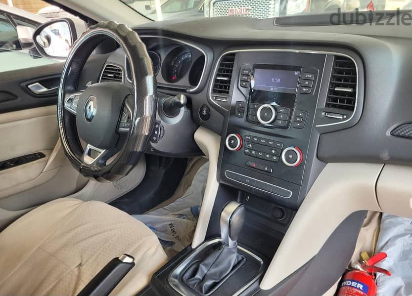 Renault Megane 2019 7