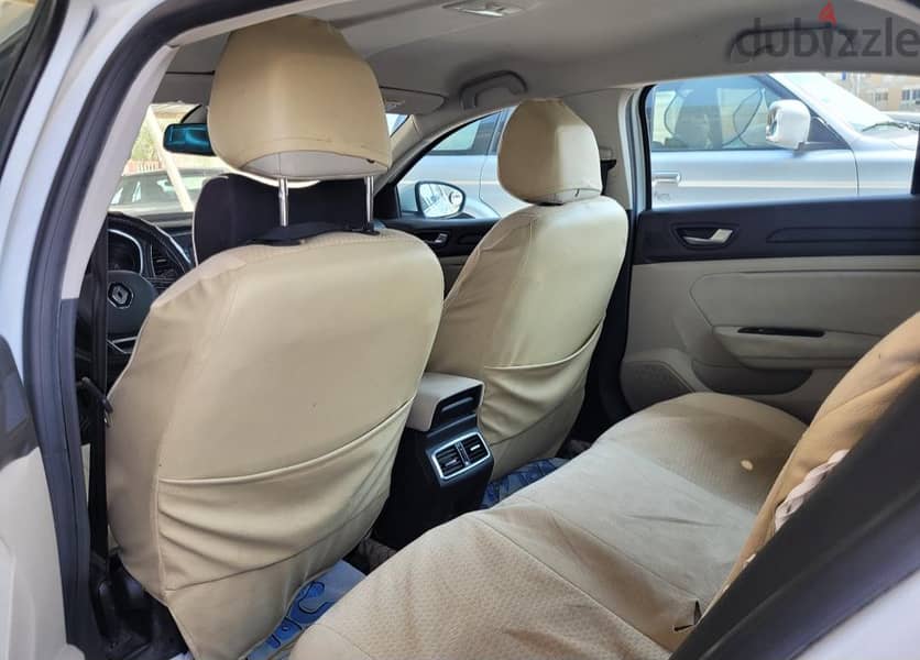 Renault Megane 2019 10