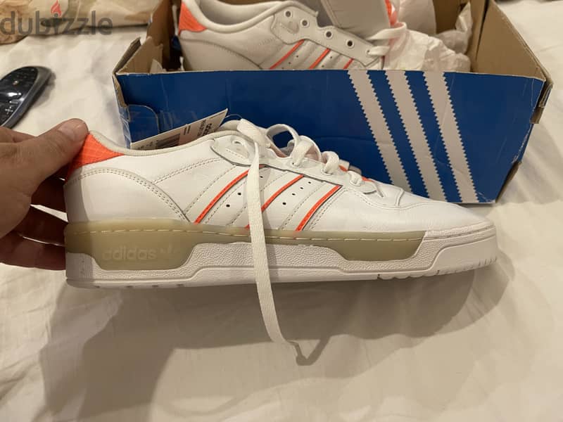 i have few Brand New shoes (never used) 7