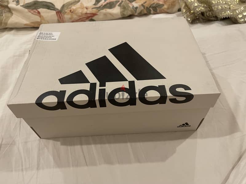 i have few Brand New shoes (never used) 8
