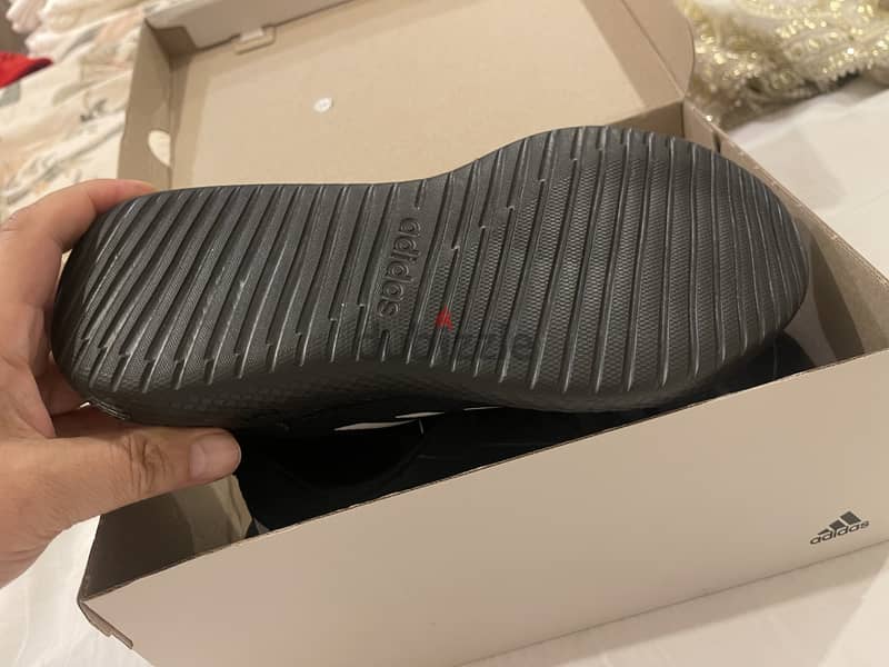 i have few Brand New shoes (never used) 9