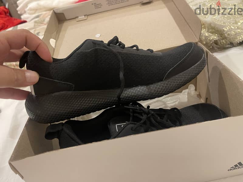 i have few Brand New shoes (never used) 10