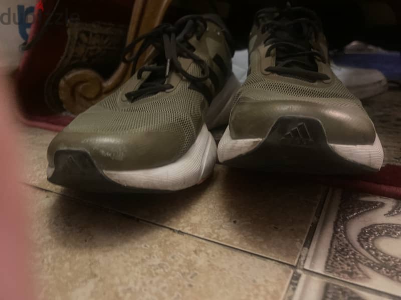 i have few Brand New shoes (never used) 18