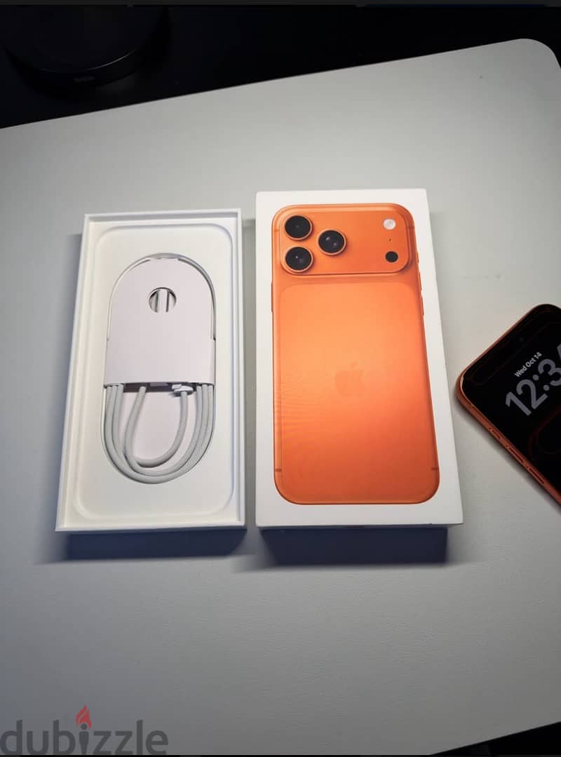 Apple iPhone 17 Pro Max Orange Unlocked (Perfect Condition) 1