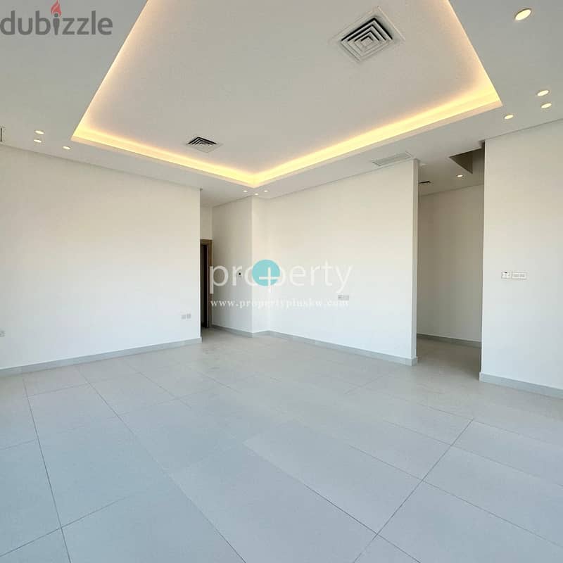4 Bedroom Duplex with Private pool for rent in Granada 4