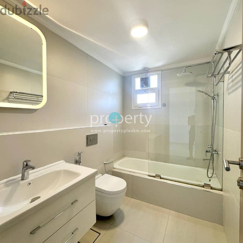 4 Bedroom Duplex with Private pool for rent in Granada 6