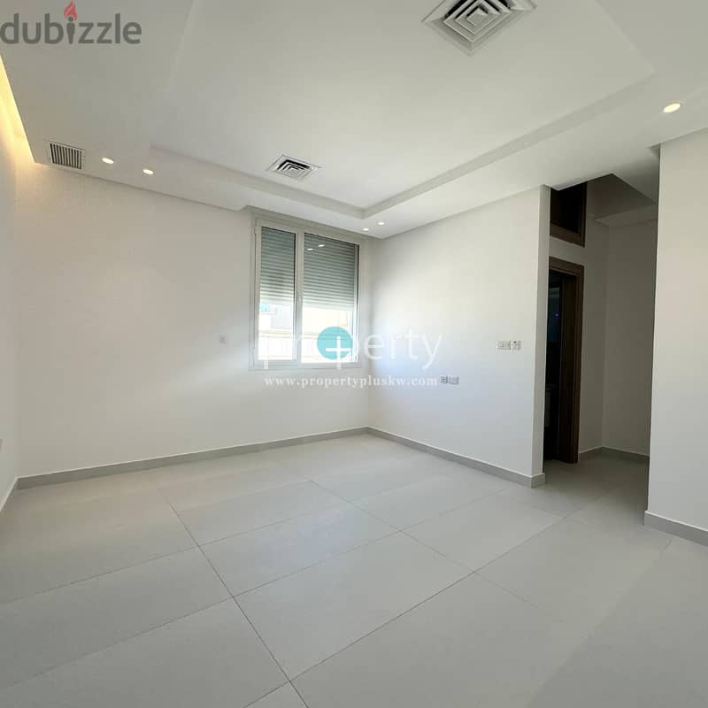 4 Bedroom Duplex with Private pool for rent in Granada 10