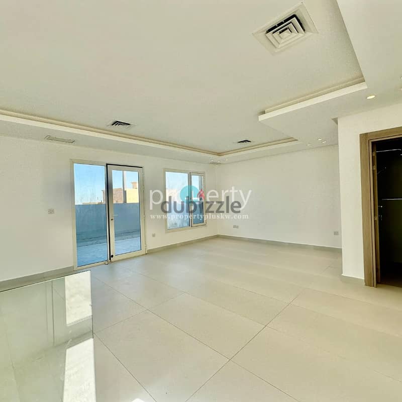 4 Bedroom Duplex with Private pool for rent in Granada 12