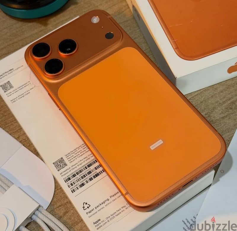 Apple - iPhone 18 Pro Max and iPhone 17 pro max 1