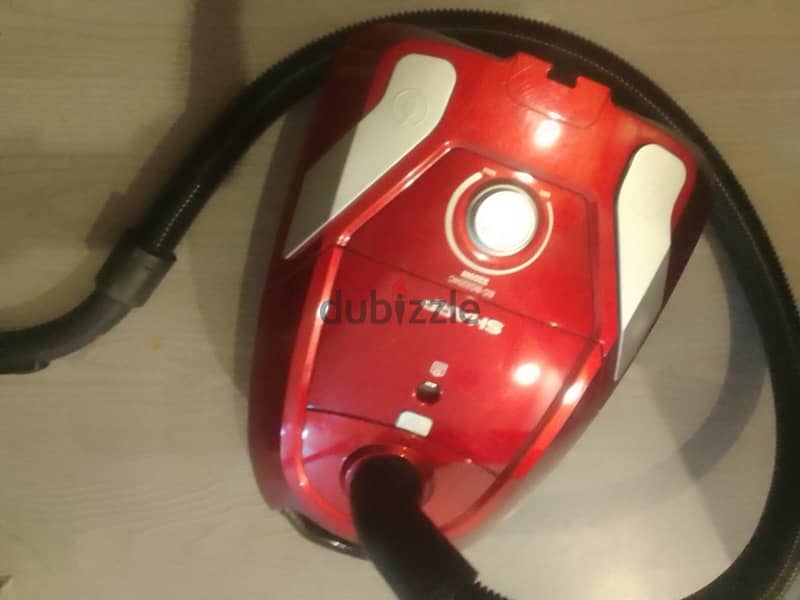 sharp 2200w vacuum cleaner 1