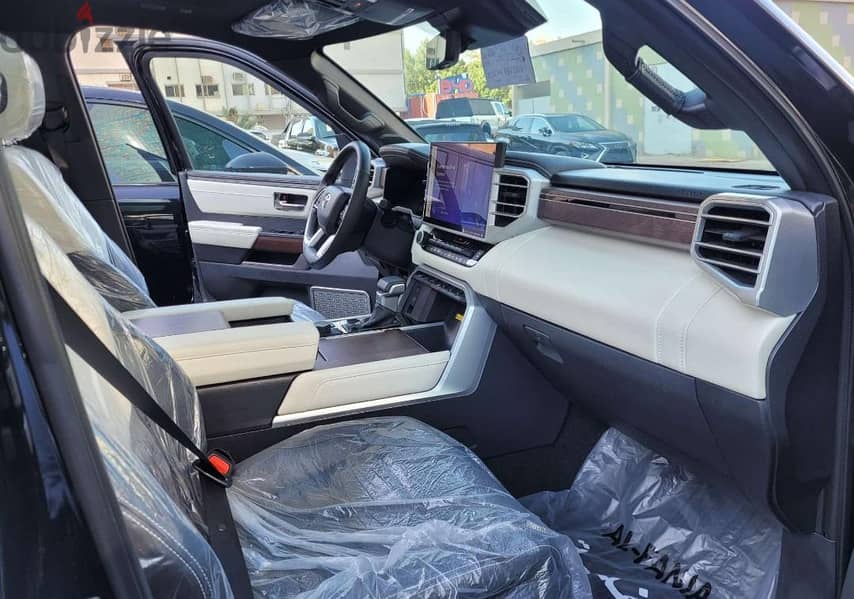 Toyota Sequoia 2023 12